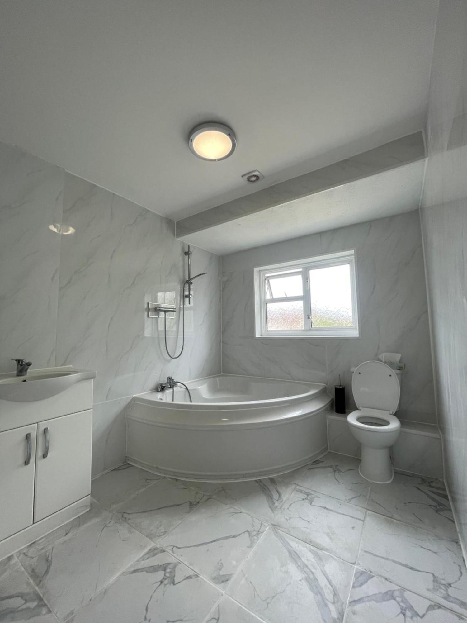 Cozy Private Rooms In Homestay Ilford Exterior foto